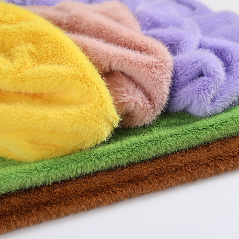High Low Pile Faux Plush Fabri - Sewing Fabric 评论和价格