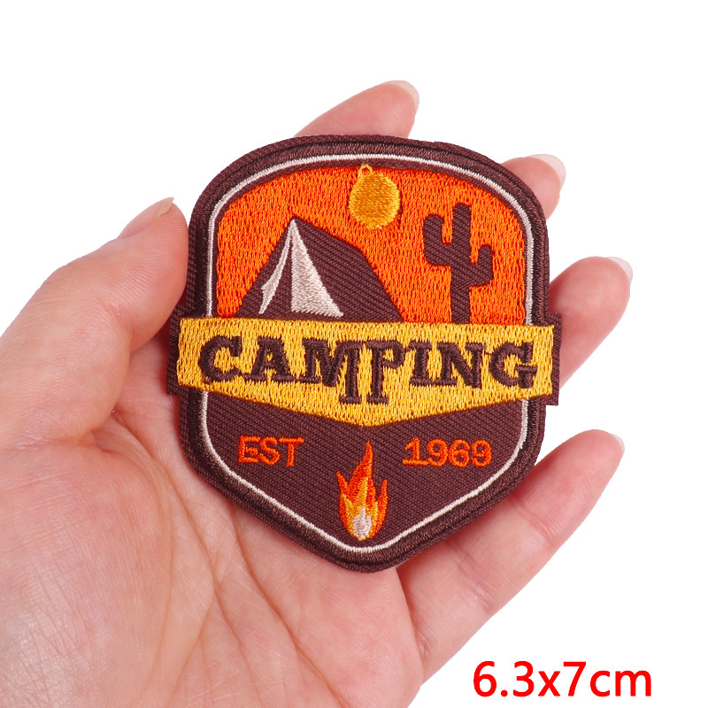 Mountain Camping Adventure Emb - Velcro Sew On 评论和价格