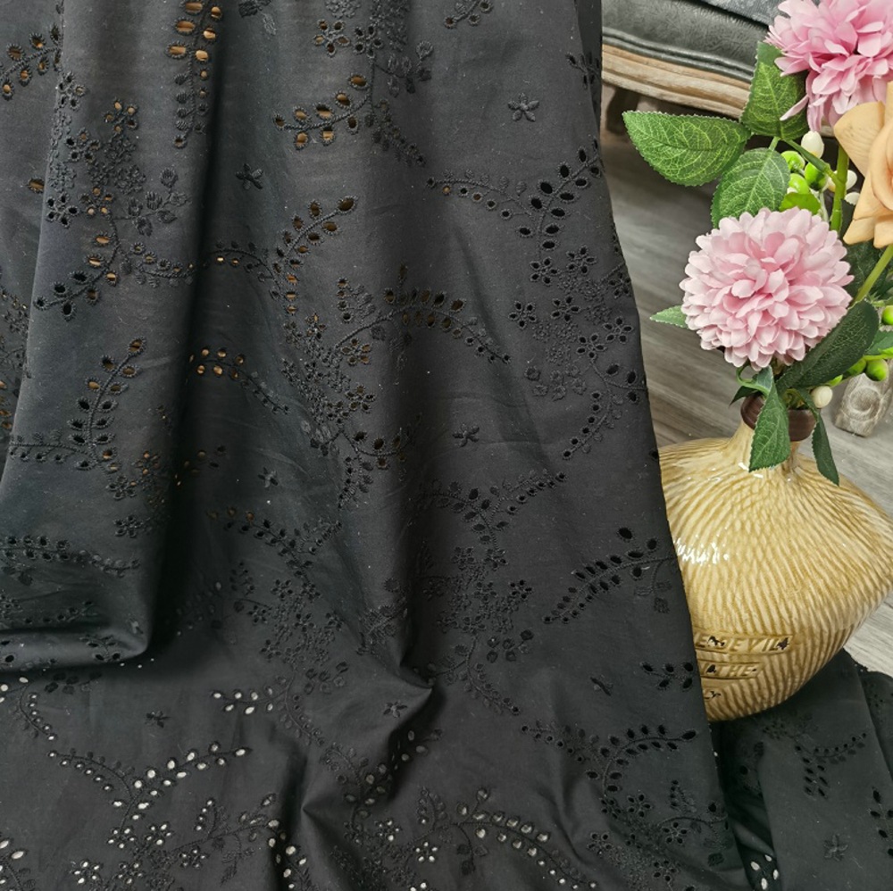High-quality black hollow-out  - Sewing Eyelet Fabric 评论和价格