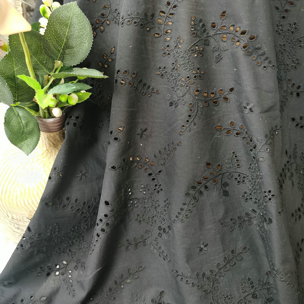 High-quality black hollow-out  - Sewing Eyelet Fabric 评论和价格